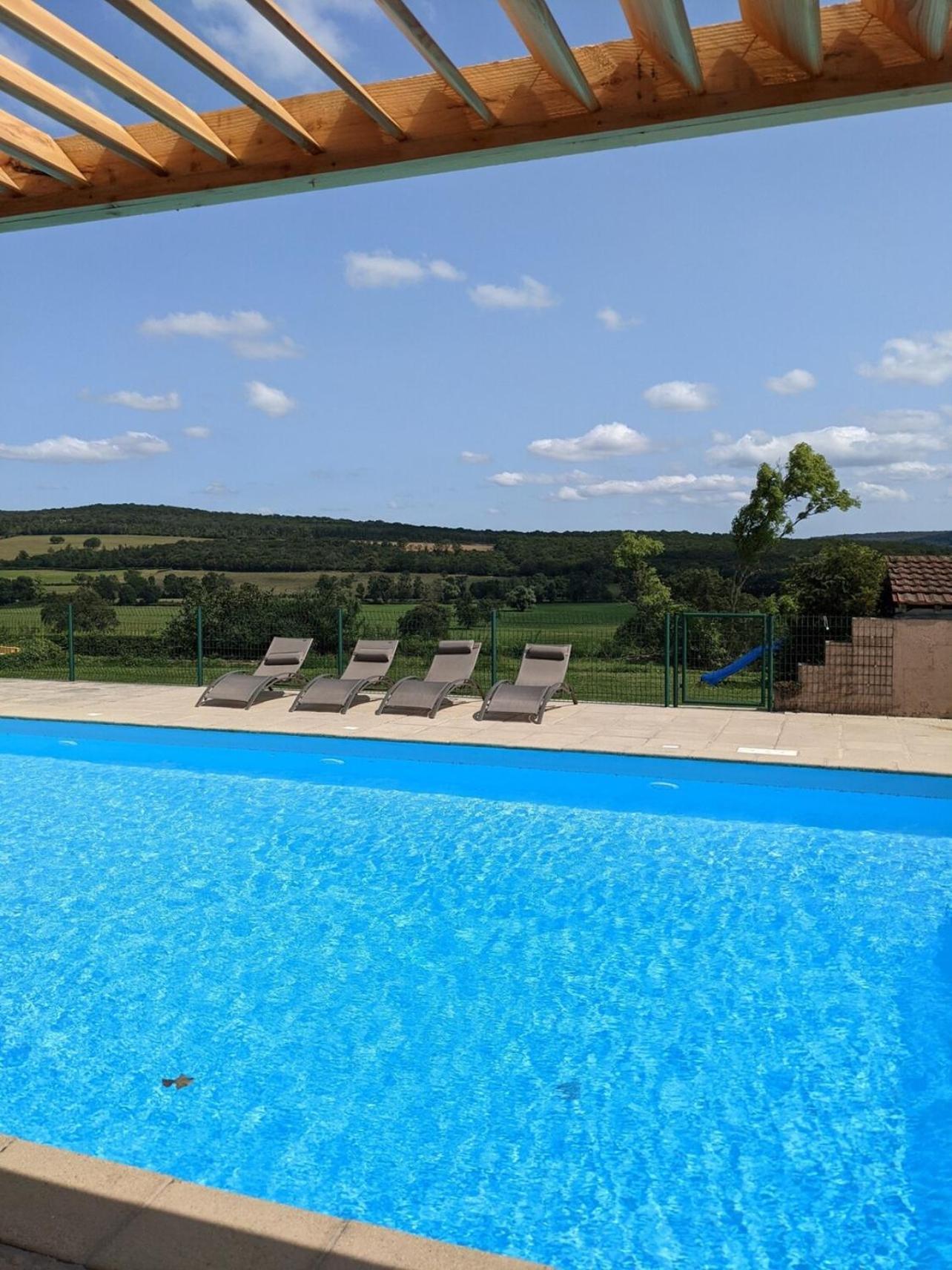 Small Gte For 2 With Pool In Peaceful Burgundy Pension Sailly Buitenkant foto